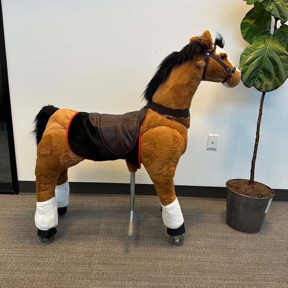 UFREE LARGE RIDING HORSE LARGE (44") UFREE HORSE,BLACK MANE AND TAIL - Picture 6 of 6